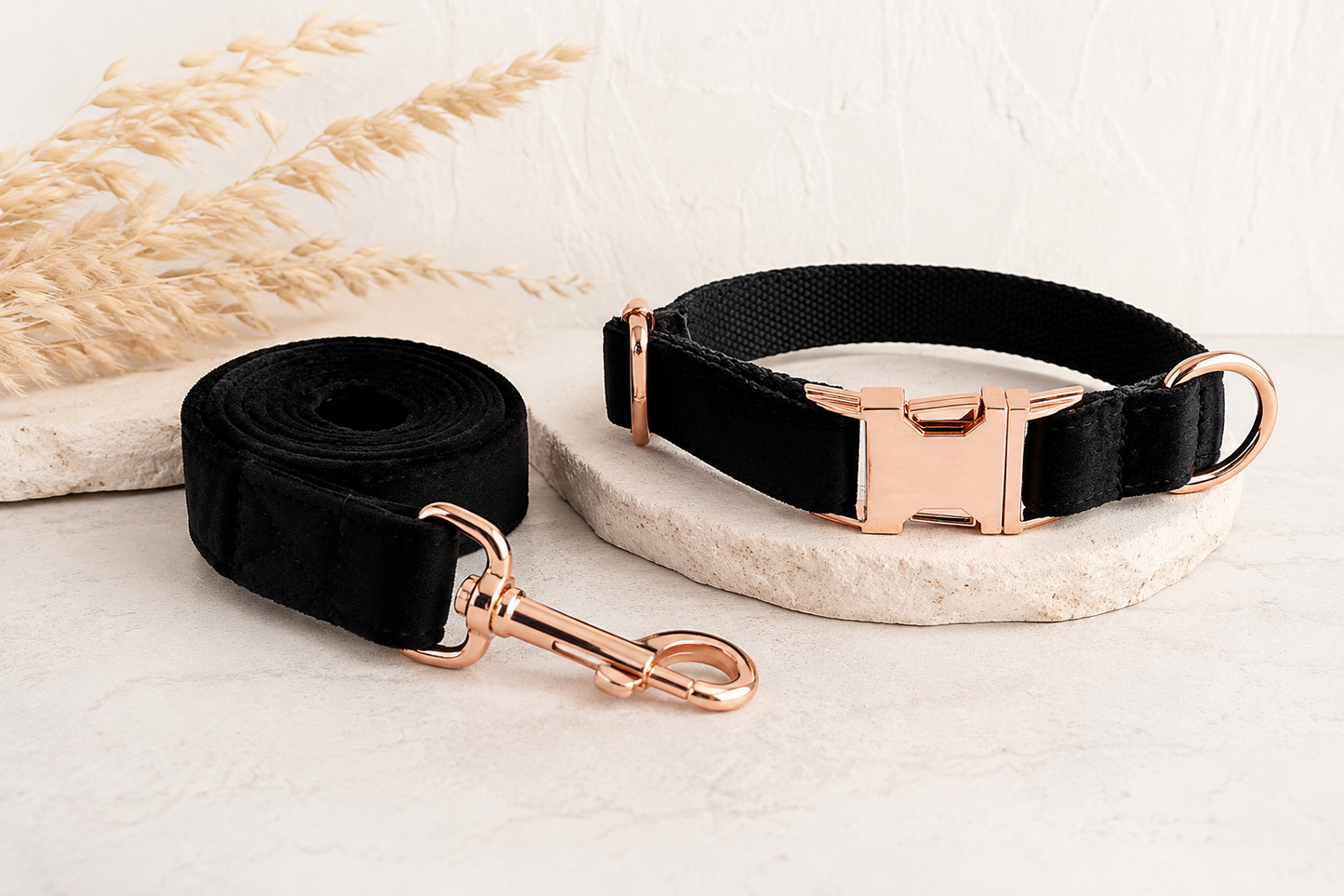 Stijlvolle hondenriem met halsband en elegante strik